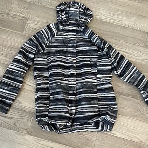 Lululemon lab jacket in size 8